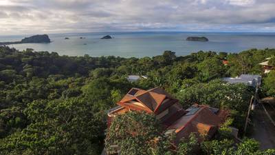 Iconic Luxury Ocean View Estate in Manuel Antonio image 4