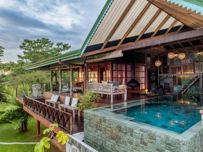 Elevated Architectural Retreat with Expansion Potential in Escaleras image 5