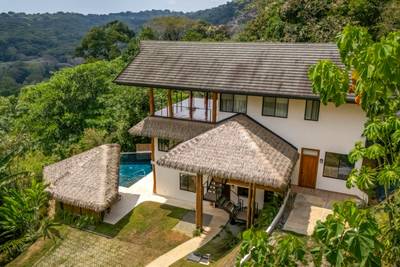 4-Bedroom Luxury Ocean-View Villa in Exclusive Gated Community image 3