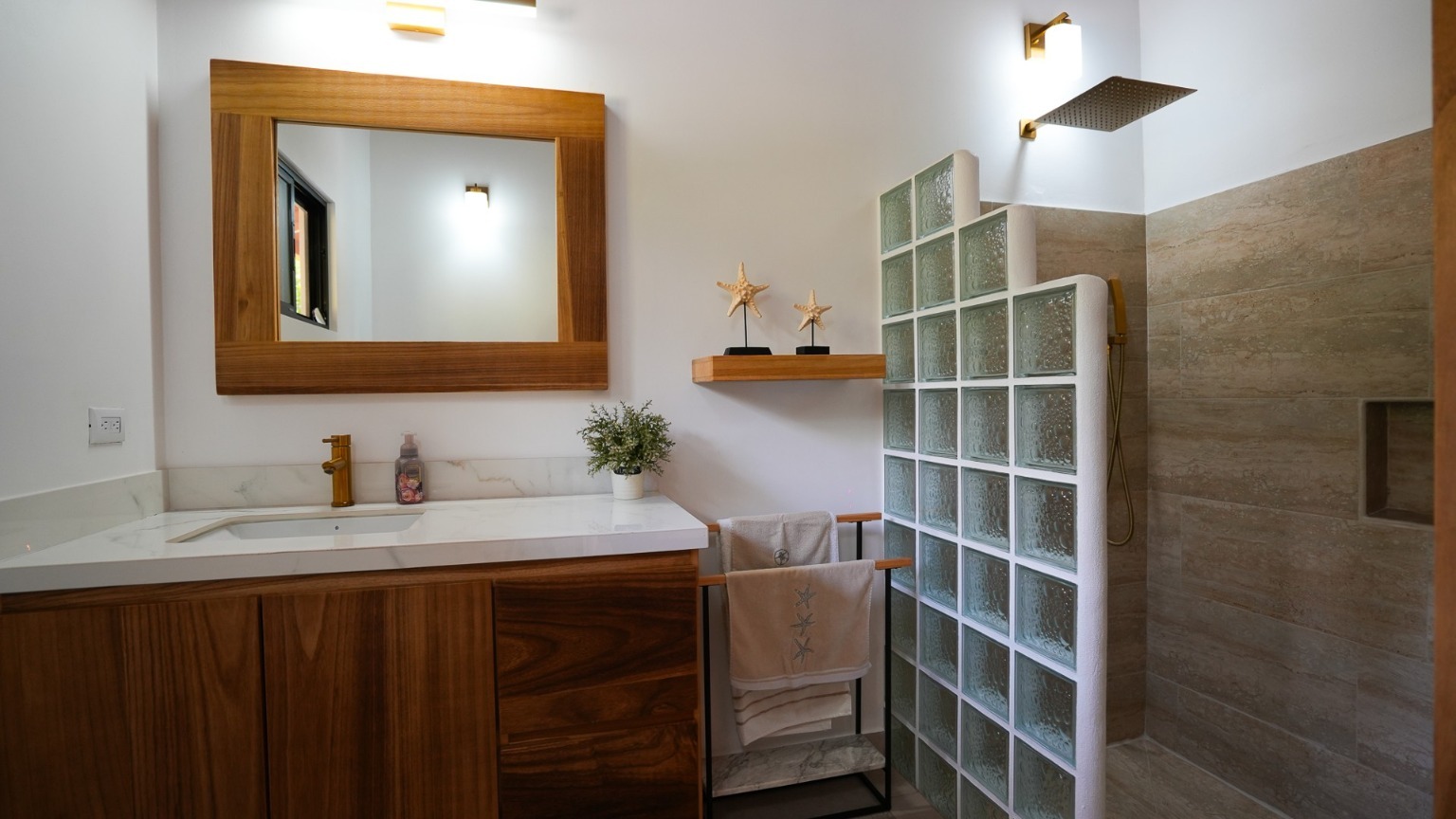 Modern 2-Bedroom Home for Sale in Ojochal, Costa Ballena selected