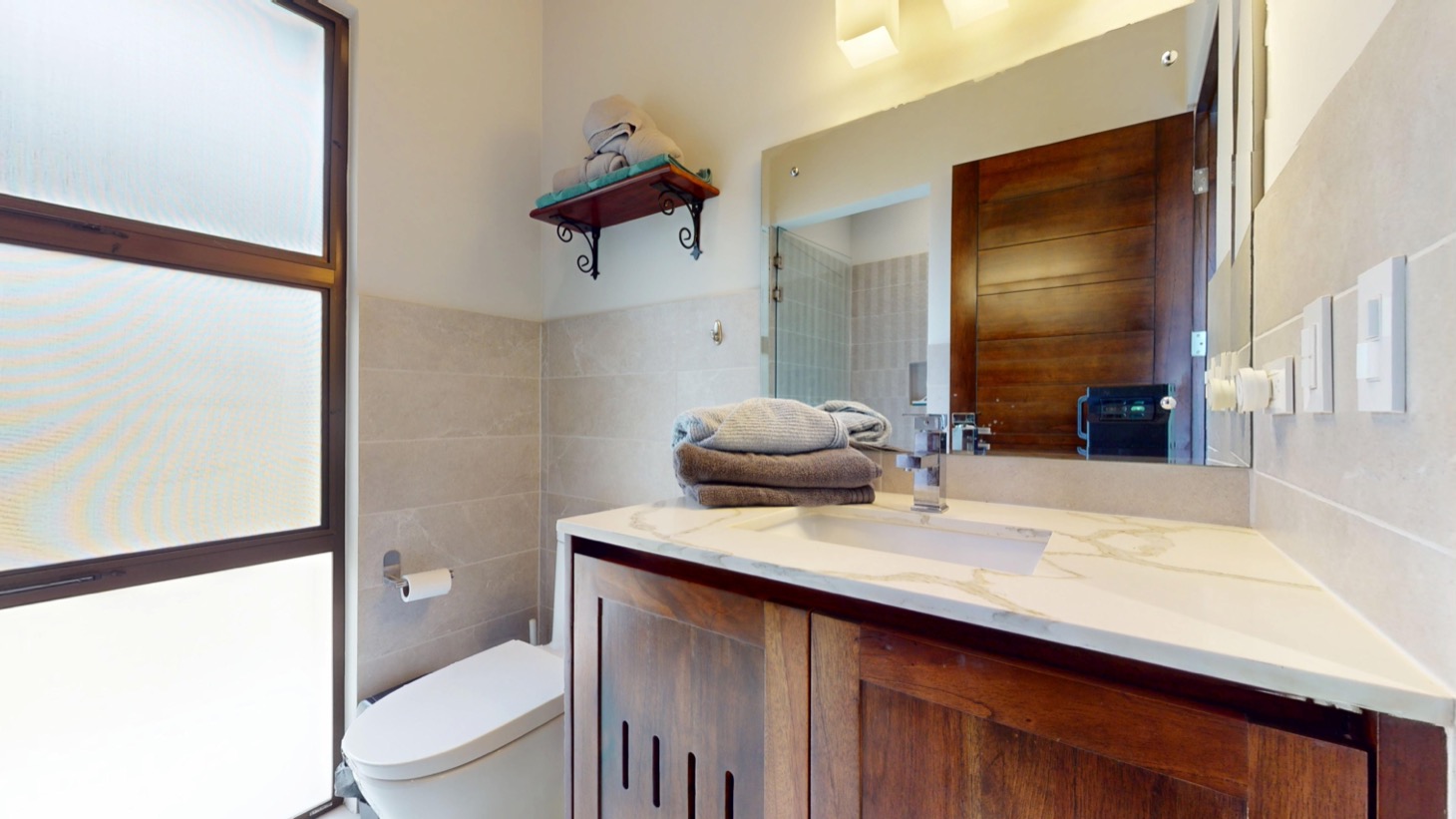 Tropical Turnkey Retreat in Gated Community selected