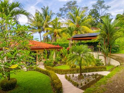 Move-In Ready Jungle Home in Gated Community image 2