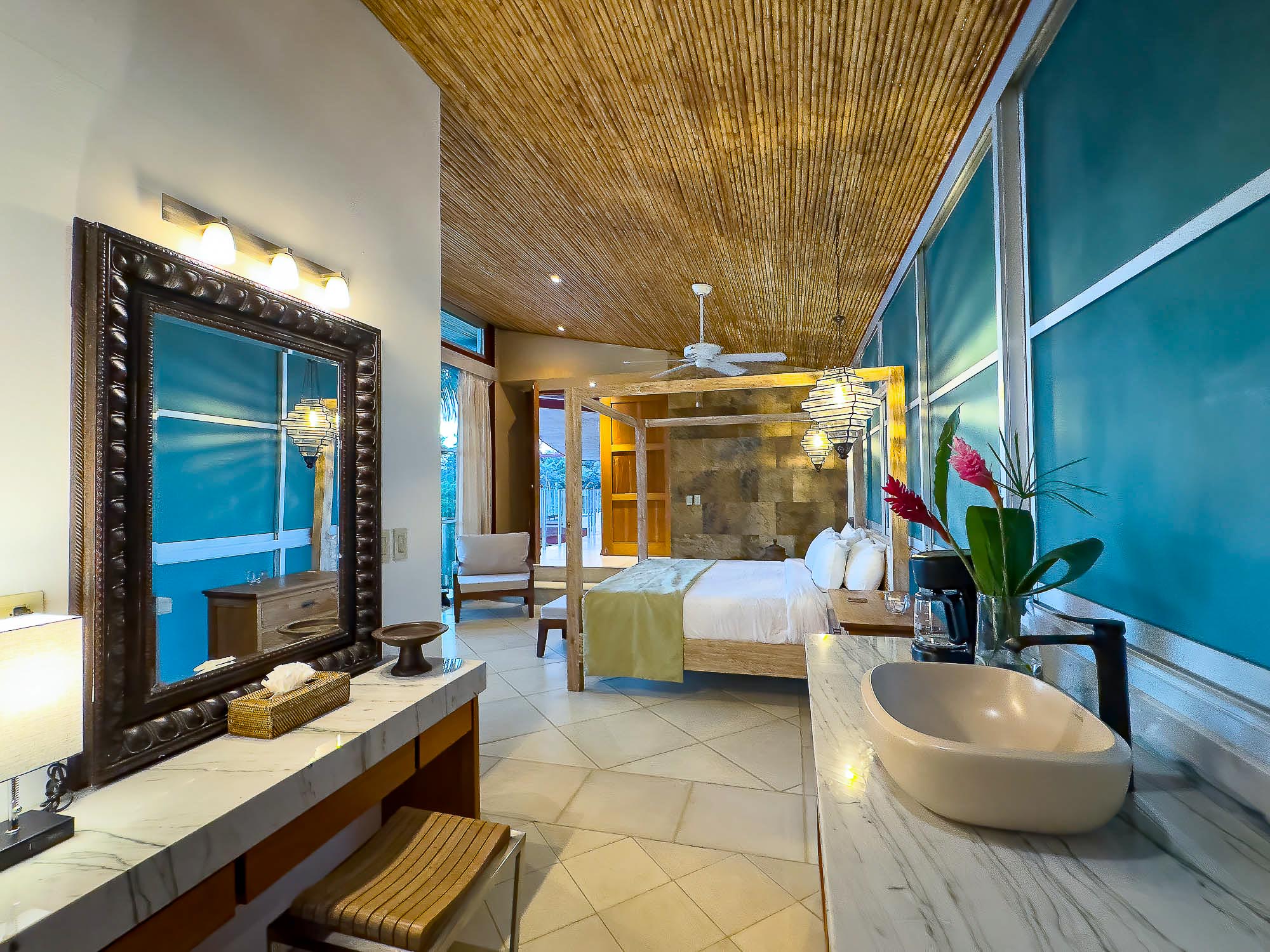 Luxury Mountain & Ocean View Villa in Manuel Antonio selected