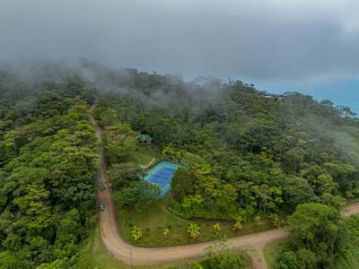 Architectural 5-Bedroom Ocean-View Estate in Costa Verde image 2