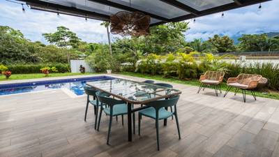 Mountain View 3 Bedroom Home in Toucan Gated Community image 4