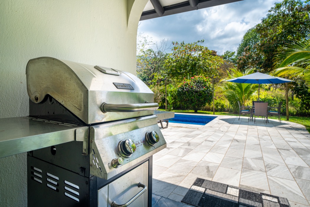 Turnkey Mountain-View Retreat in Tres Ríos with Expansion Potential selected