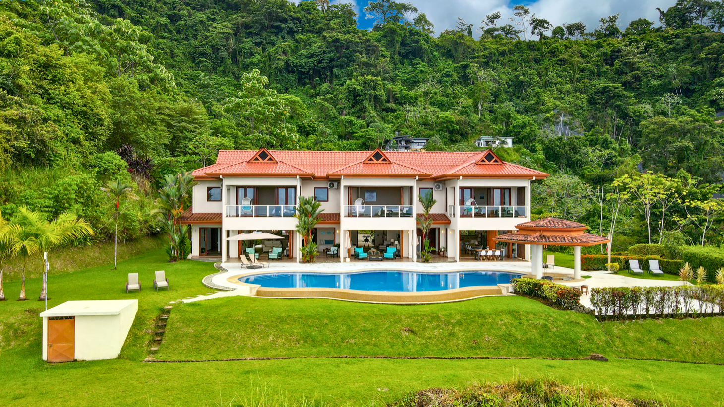 Luxury Ocean View Estate in Ojochal, Costa Rica — 6-Suite Home with Infinity Pool, Ideal for Wellness Retreats or Boutique B&B selected