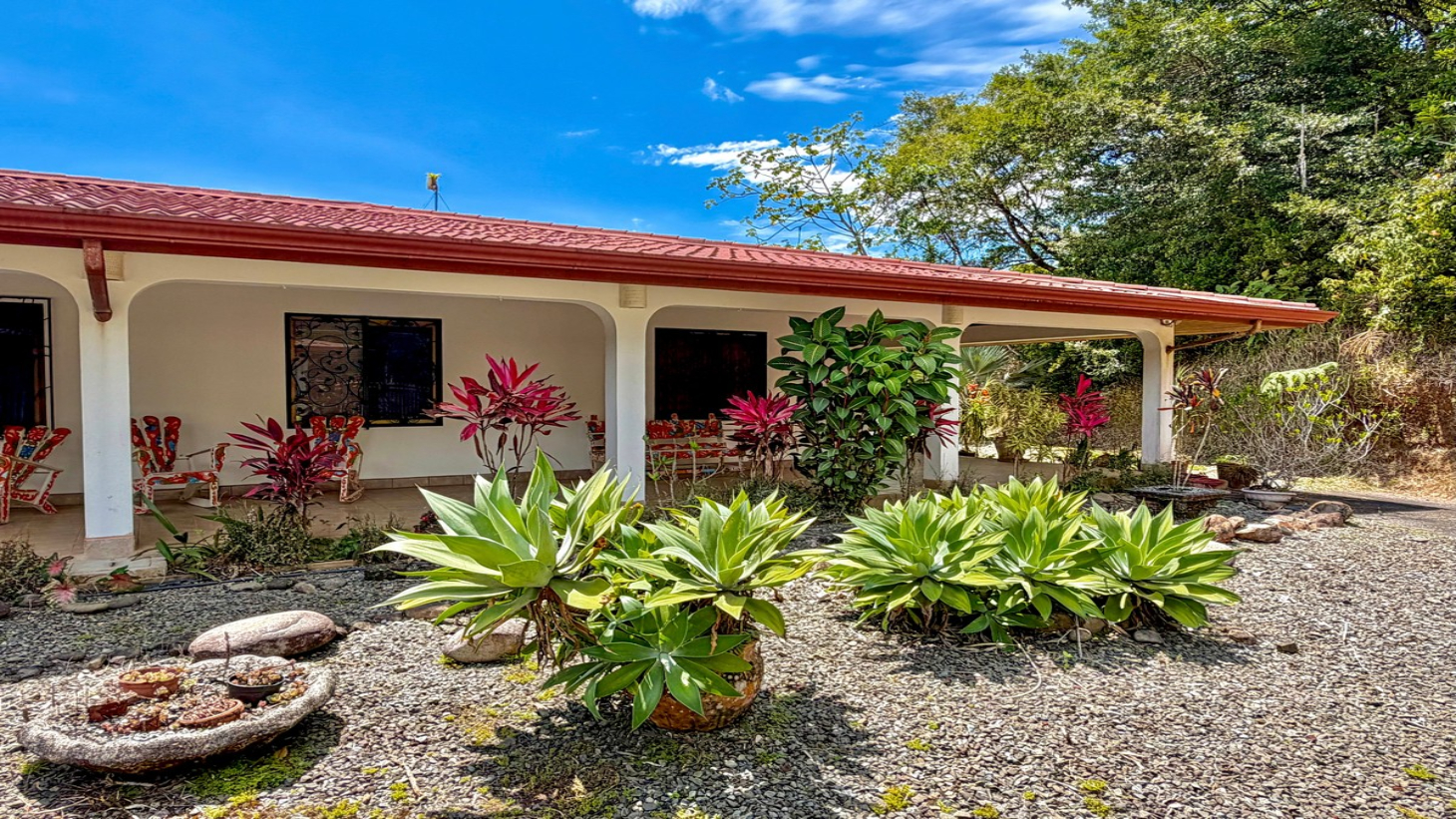 3.64 ACRES – 3 Bedroom Home With Expansive Ocean Views, Multiple Areas to Build, Public Road With Commercial Potential, 10min to the Beach!! selected