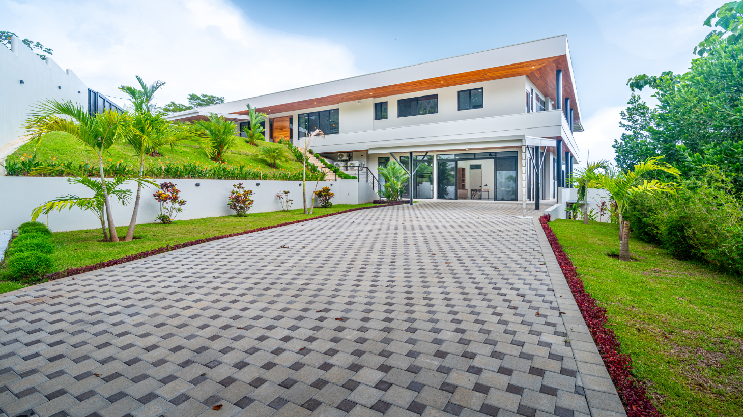 Lion's Gate Sunset Estate selected