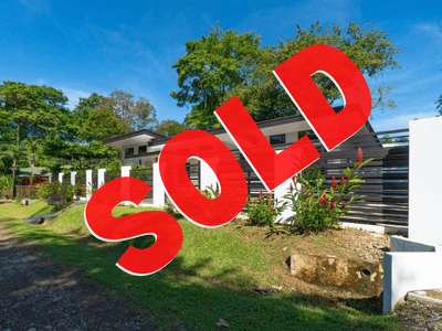 Modern Home with Pool for Sale in the Heart of Uvita, Costa Rica image 1