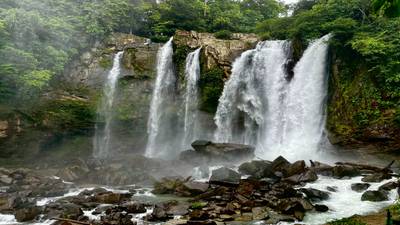 Stunning Mountain & Valley Views in Pura Vida Falls – Prime Property Ready to Build  image 4