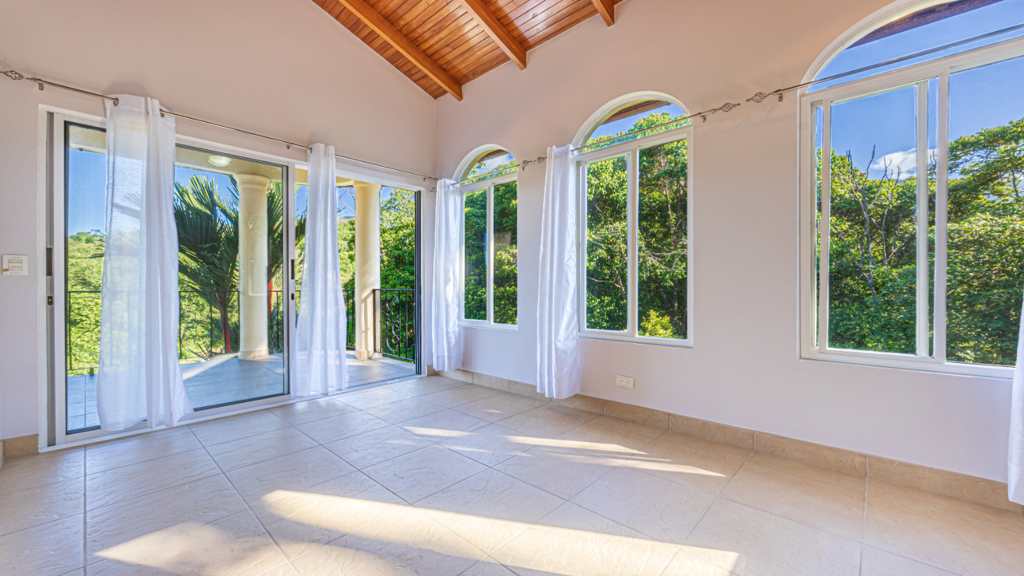 Elegant 3 Bedroom + Office Jungle Home in Puesta Del Sol, Ojochal selected