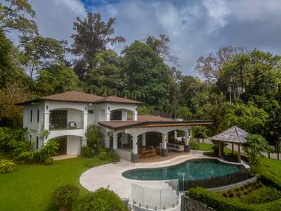 Legacy Ridge-Top Villa with Panoramic Ocean Views – Dominica image 4