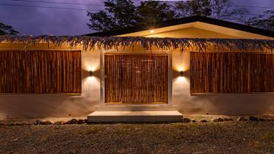 Refined Tropical Home in Uvita, Costa Rica | Walk to Beach & Parque Nacional Marino Ballena image 5