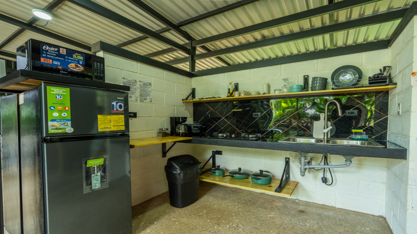 Turn-Key Luxury Boutique Jungle Bungalows + Build-Ready Expansion site – Profitable Airbnb in Ojochal selected