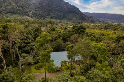 Two Modern Homes with Mountain View, Creek Access, and Multiple Building Sites in Tumbas, Tinamastes image 4