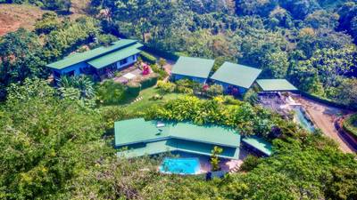 2.24 ACRES – 7 Bedrooms Ocean View Boutique Hotel With Two Pools, 5 Minutes to Uvita, Multiple Rental Options!! image 2