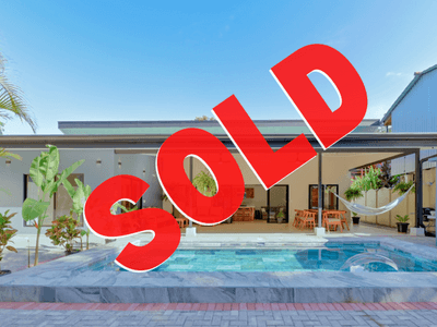 Modern Coastal Luxury: New 3-Bedroom Home Steps from South Pacific Beach image 1