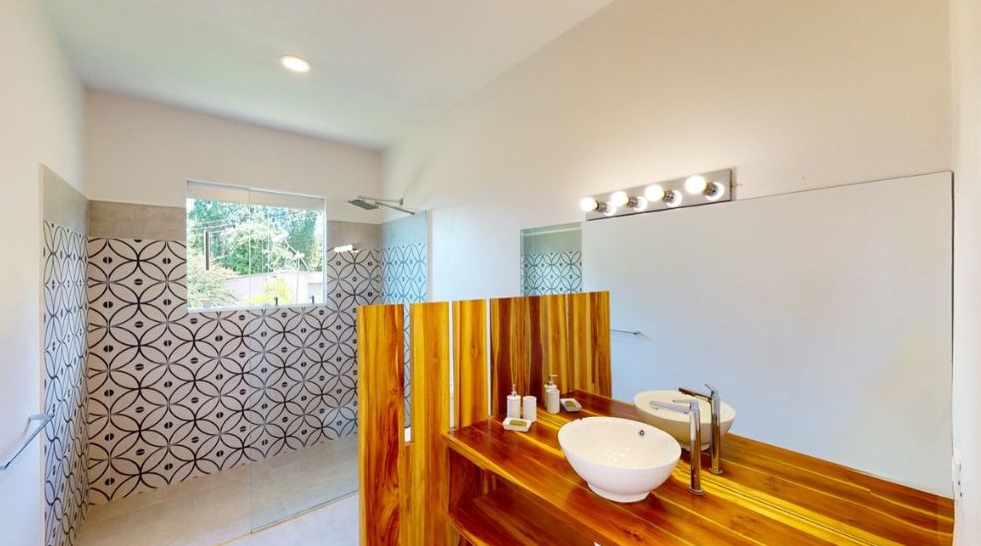 3 Bedroom House with Ocean View in Gated Community selected