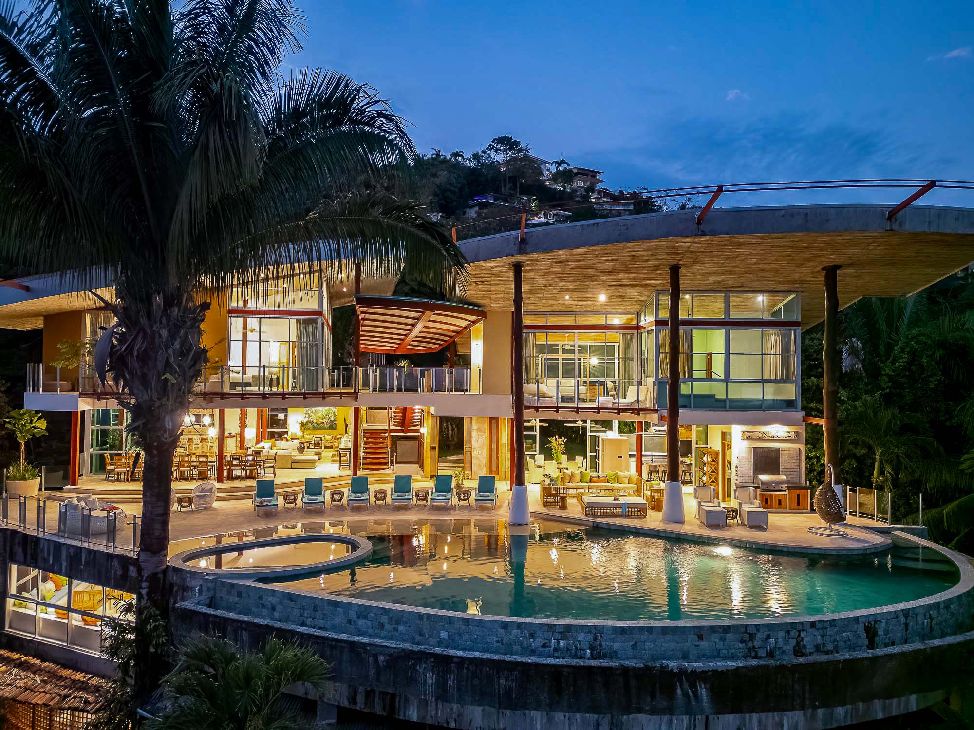 Luxury Mountain & Ocean View Villa in Manuel Antonio selected