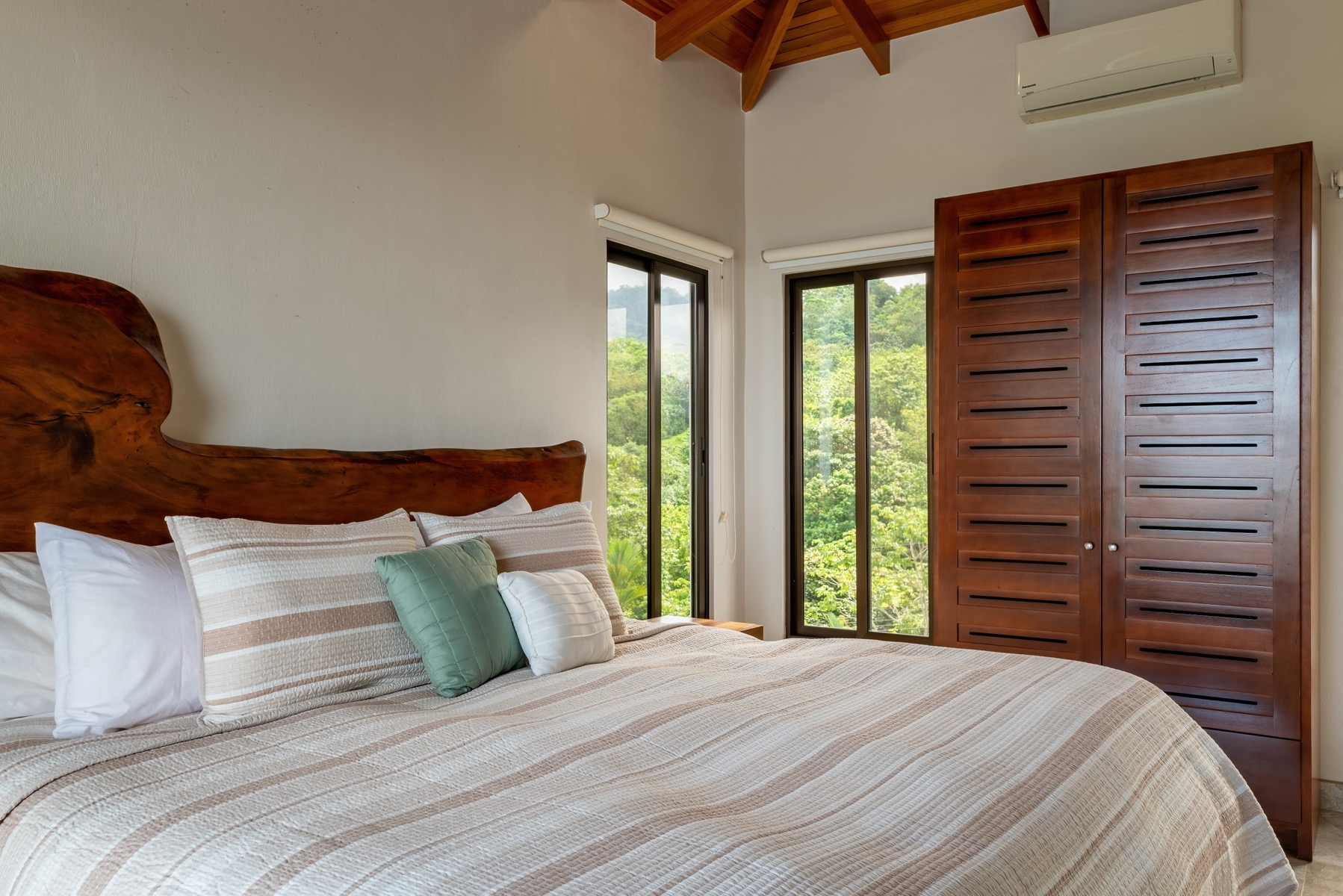 Luxury Coastal Living in Ojochal with Panoramic Ocean Views selected