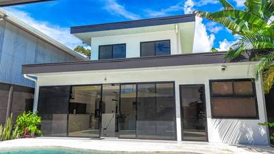3-Bedroom Modern Home with Private Pool & Rancho in Uvita – Minutes from the Beach image 4