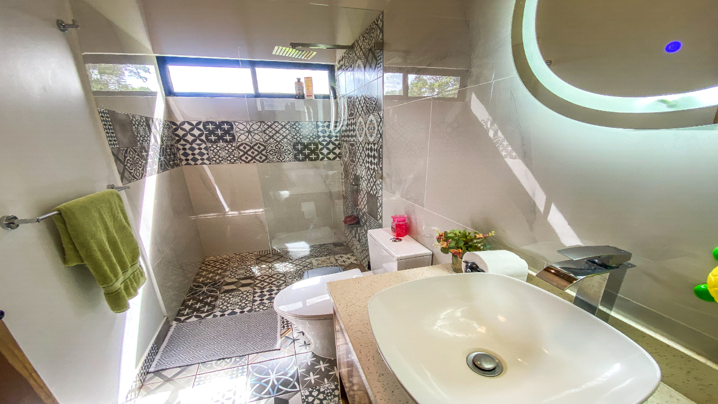 3-Bed Home on Calle Principal Ojochal with River & Jungle selected