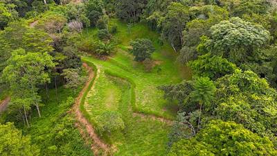 Spectacular Mountain & Ocean View Property in Cacao Ridge, Platanillo image 1