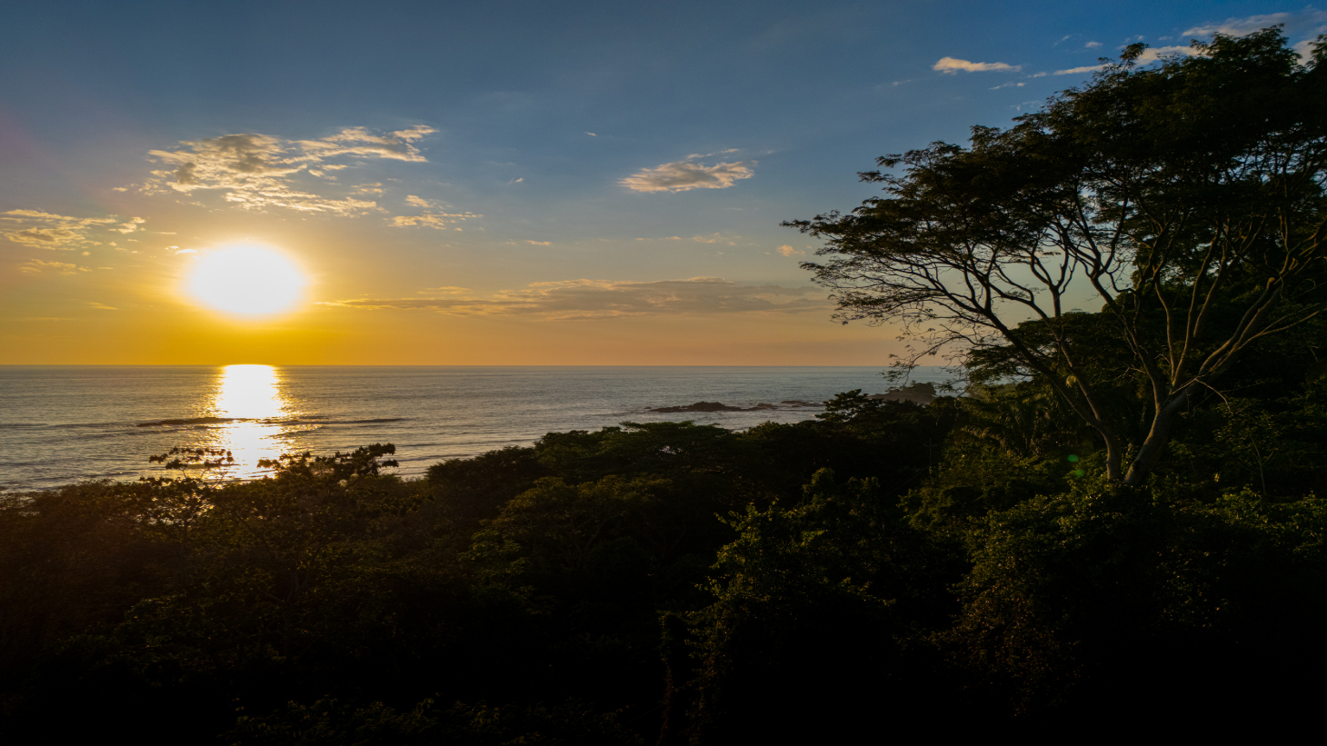 Canto Del Mar, Villa 3, Front Ridge Full Sunset Ocean and Jungle Views! selected