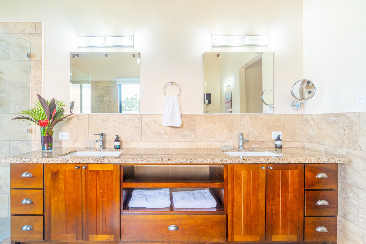 Oceanview Oasis House: Private Waterfall, Infinity Pool & Jungle Trails in Gated Costa Rica Community selected