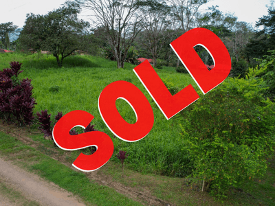Perfect Starter Lot in Established Gated Community - Ready to Build in Ojochal, Costa Rica image 1