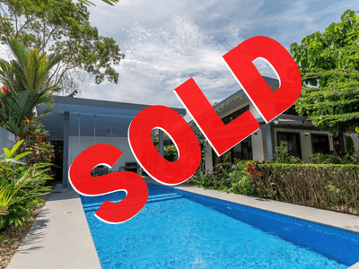 Modern 3-Bedroom Villa with Pool for Sale in Uvita image 1