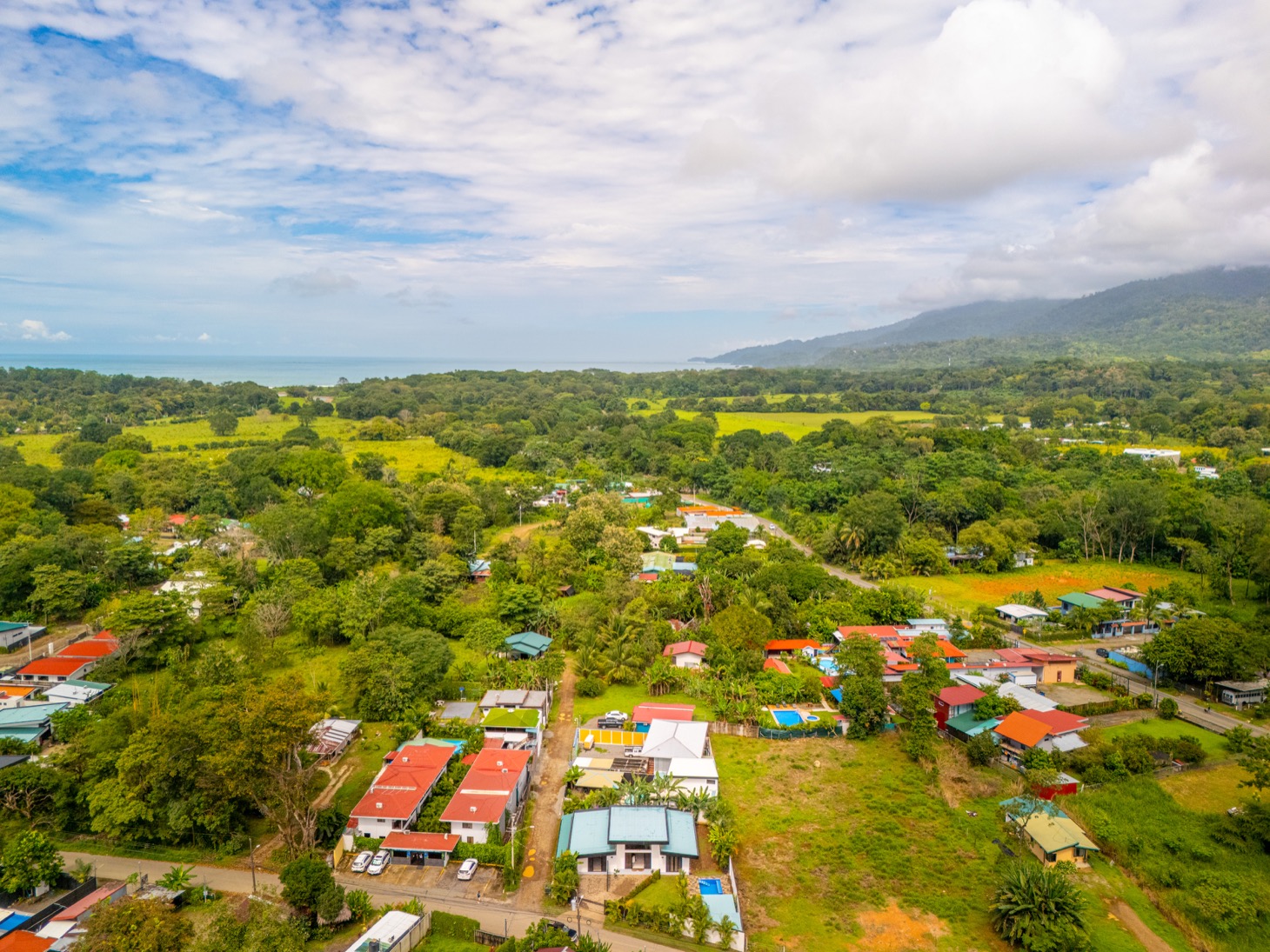 Charming Home Near Uvita’s Whale Tail Beach — Comfort, Privacy, and Rental Potential selected