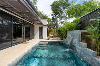 Walkable Uvita Income Property with Expansion Potential image 3