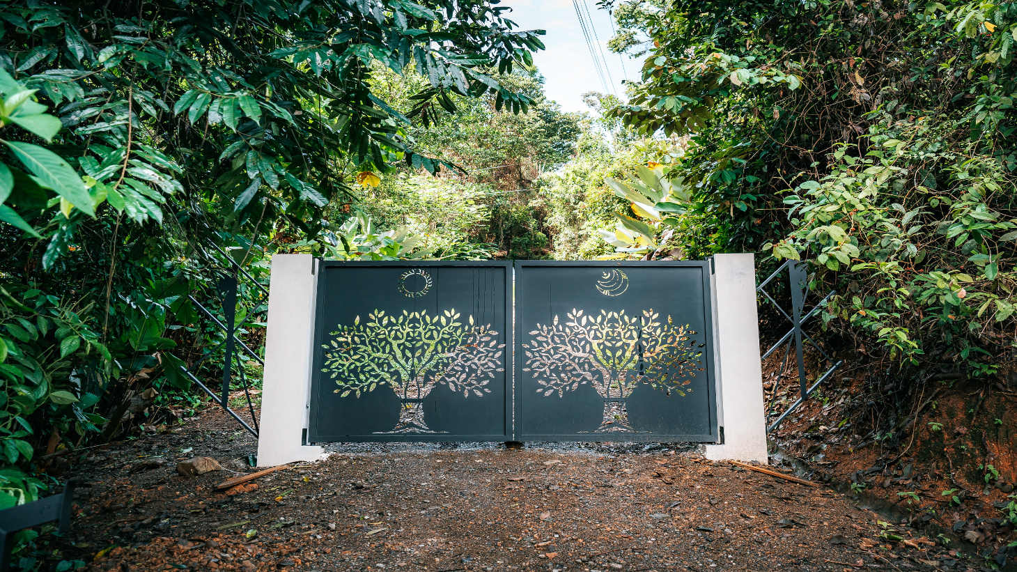 1.7 Acres Ocean View with Income-Generating Cabin – Uvita selected