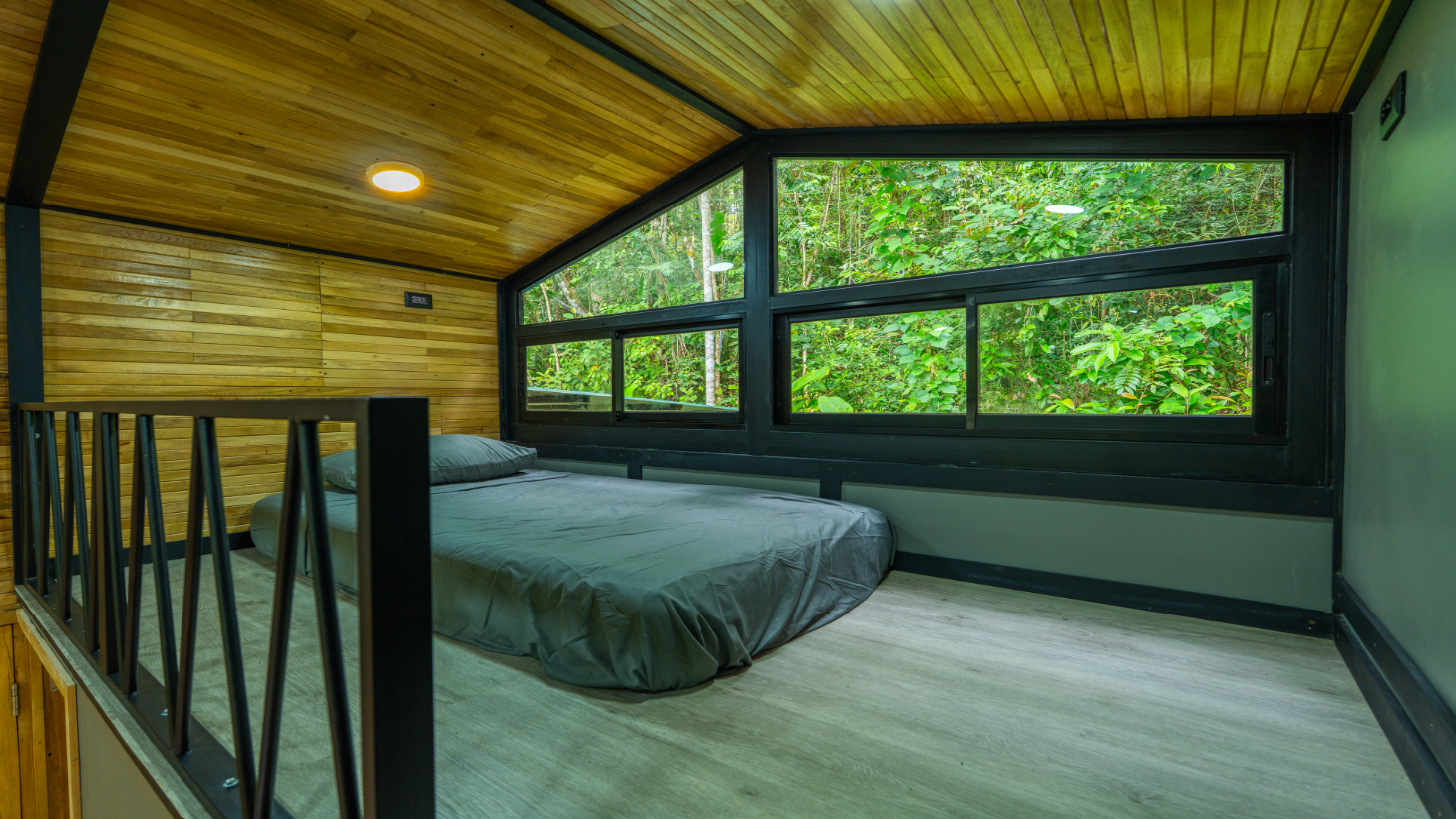 Turn-Key Luxury Boutique Jungle Bungalows + Build-Ready Expansion site – Profitable Airbnb in Ojochal selected