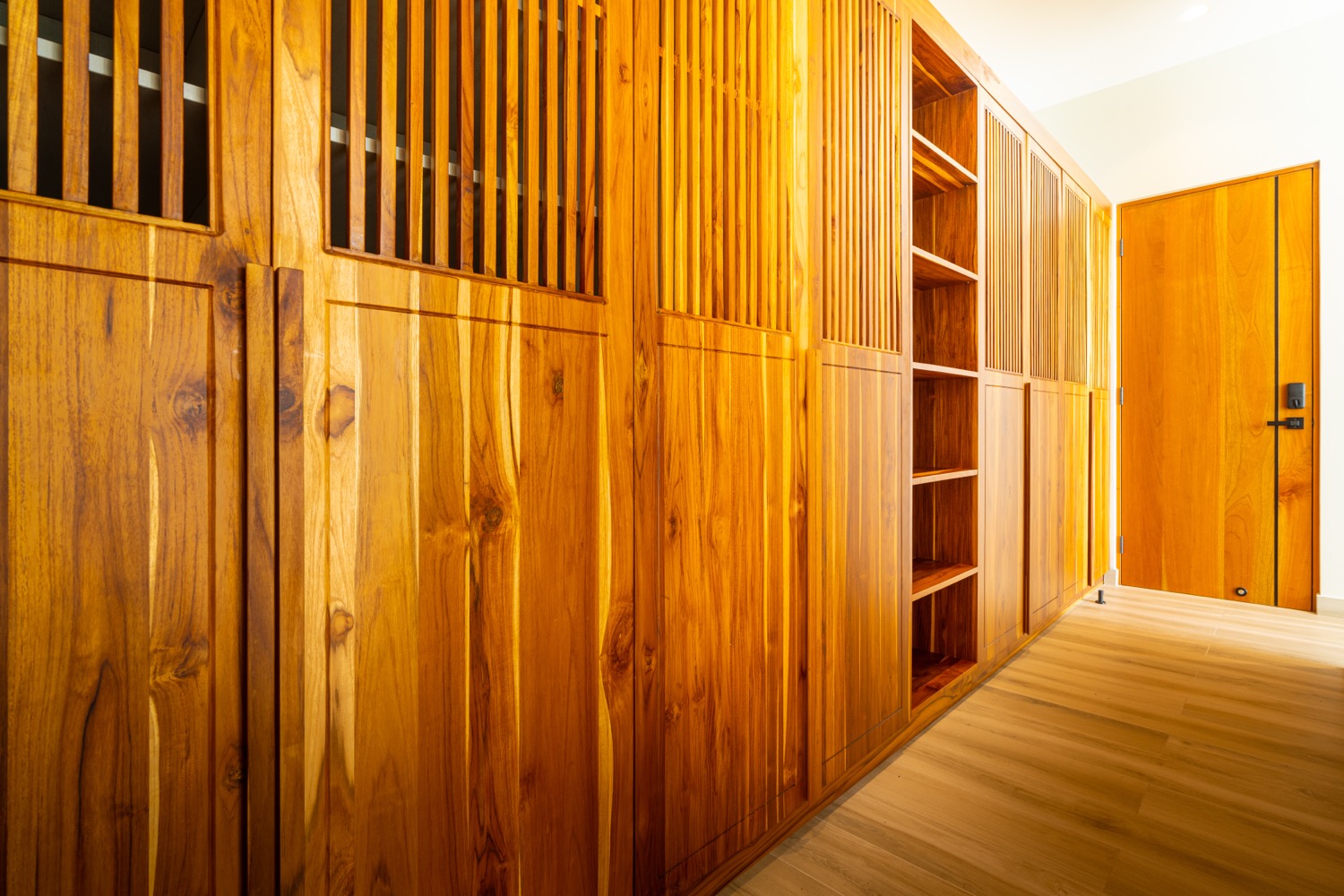 Luxury 5-Bedroom Estate with Panoramic Pacific Ocean & Jungle Views selected