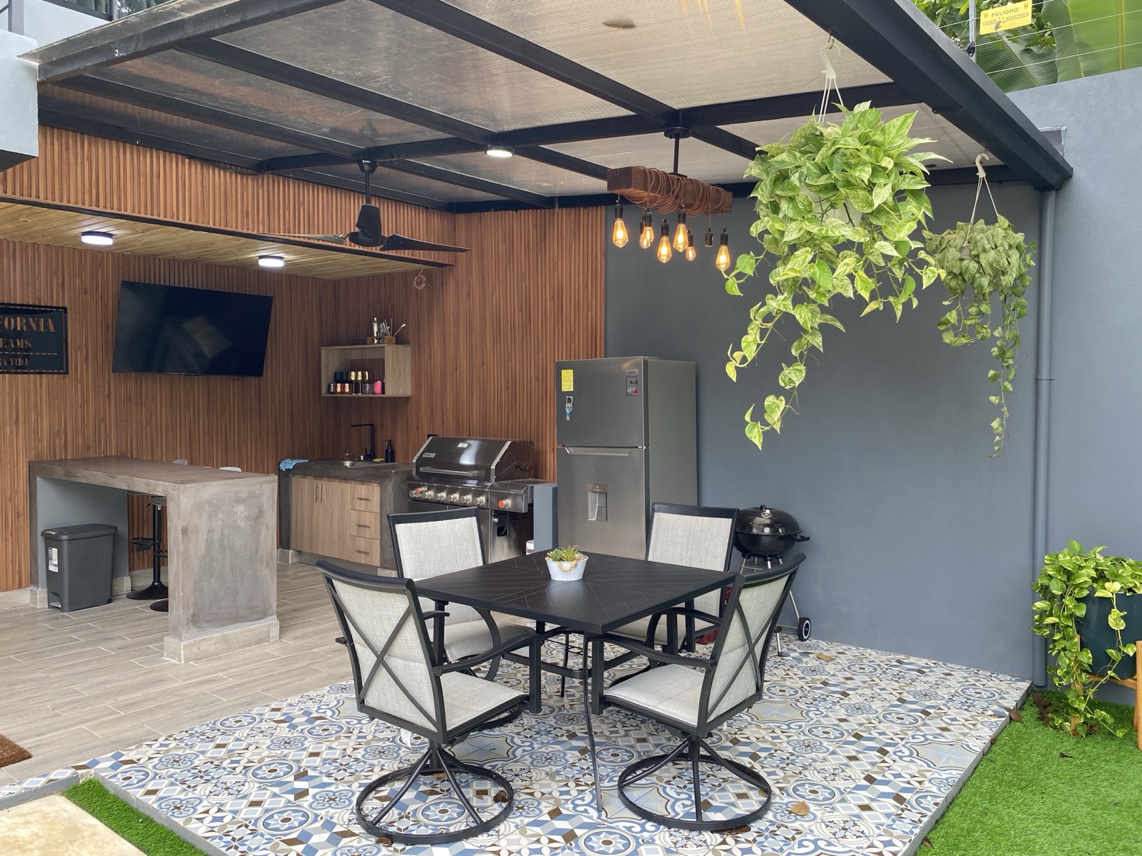 Casa California Dream – Modern Two-Story Home with Pool in Ojochal selected