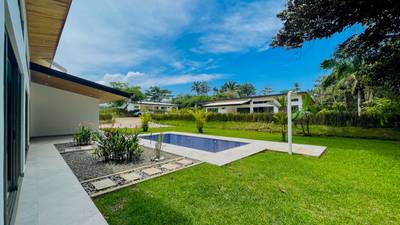Brand New Three-Bedroom Mountain View Home in Ojochal, Costa Rica image 3