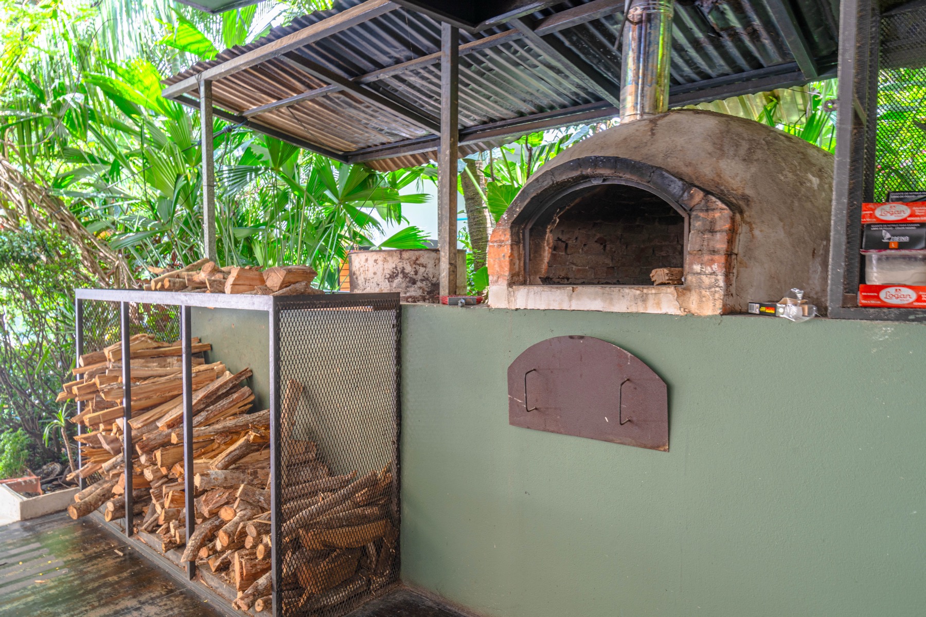 Turnkey Boutique Hotel in Prime Manuel Antonio Beach Location selected