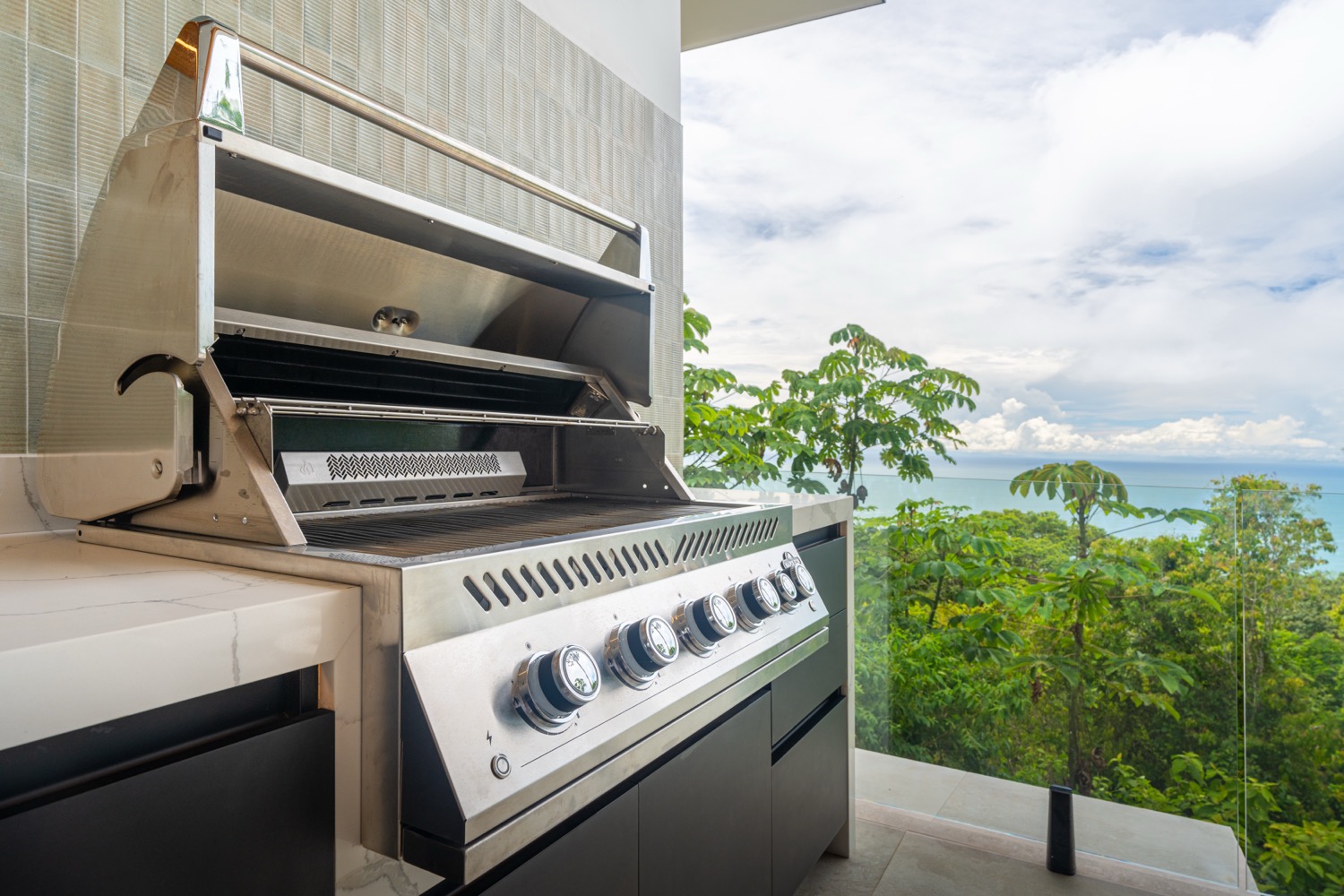 Luxury 5-Bedroom Estate with Panoramic Pacific Ocean & Jungle Views selected