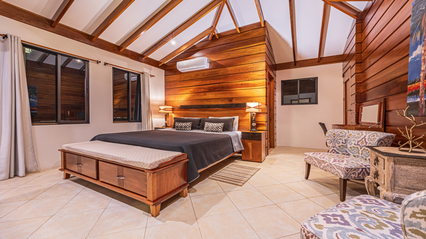 3 Bedroom Elegant Home With Guest Suite & Sweeping Ocean Views selected