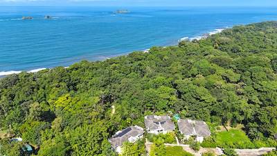 Elan Ground Floor 2-Bedroom Condo with Beach Access image 4