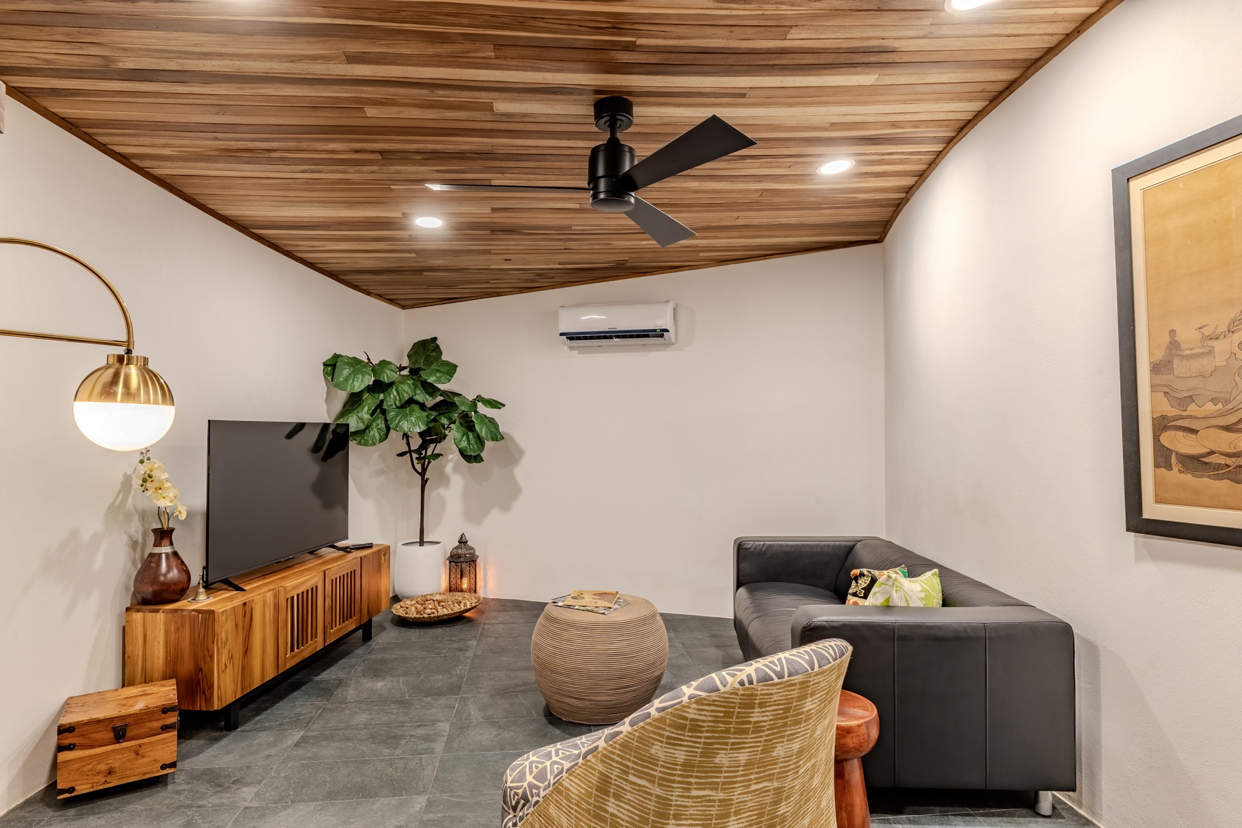 The Glass House: A Luxury Home for Sale in Ojochal, Costa Rica selected
