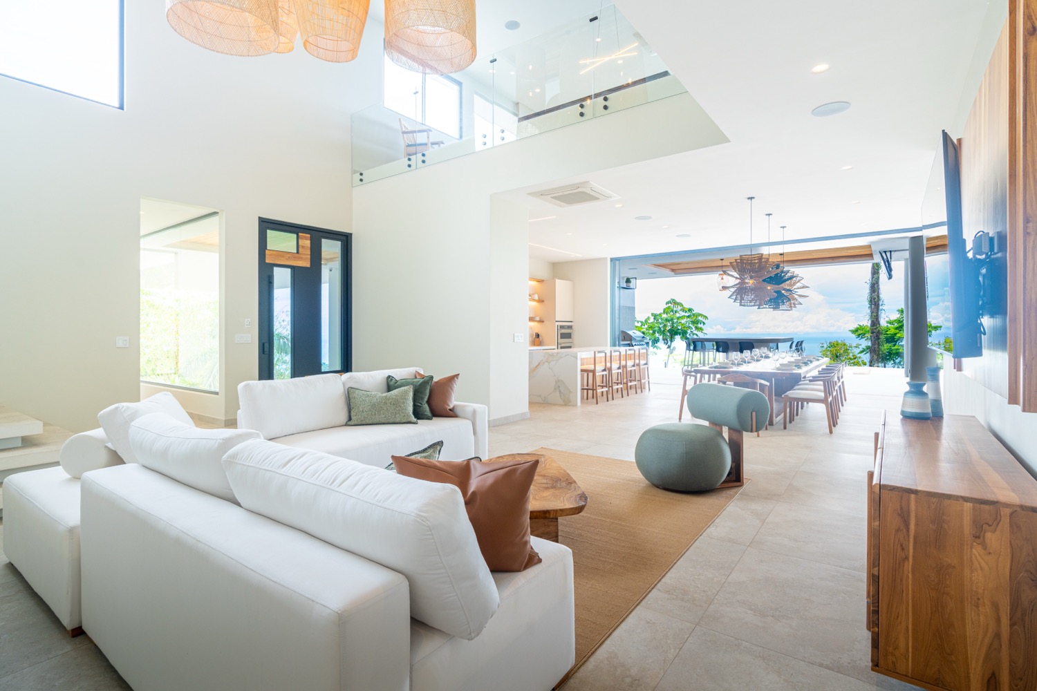 Luxury 5-Bedroom Estate with Panoramic Pacific Ocean & Jungle Views selected