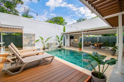 Architectural Home Just Steps from the Beach in Uvita image 5