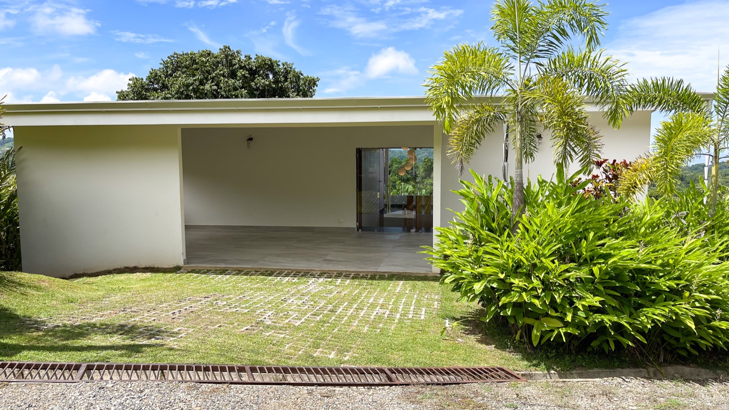 3 Bedroom House with Ocean View in Gated Community selected