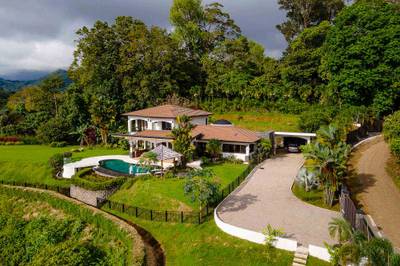 Legacy Ridge-Top Villa with Panoramic Ocean Views – Dominica image 5