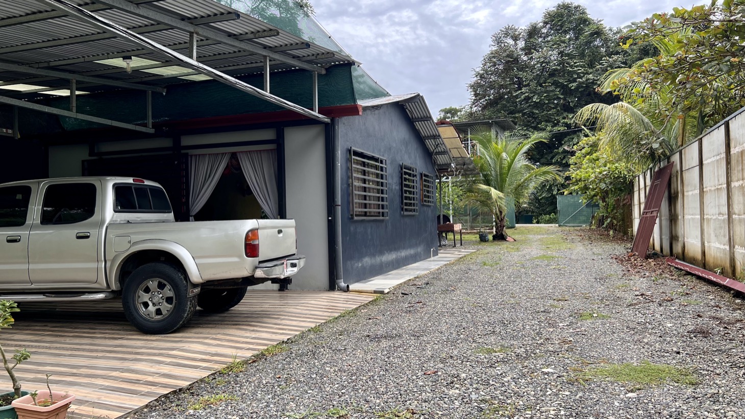 Dream Location – Prime Beach Lot in Bahía selected