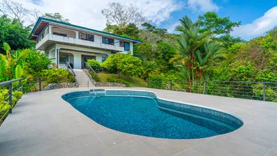 Ocean View Home in Escaleras with Guest House image 2